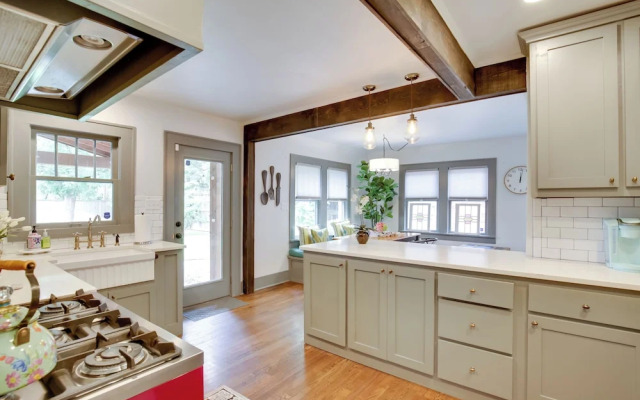 Renovated Lubbock Home - Walk to Texas Tech!