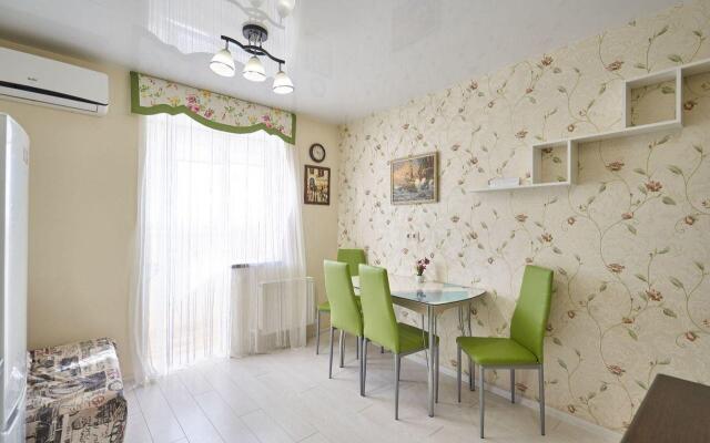 Апартаменты на улице Селезнёва 4/13к2