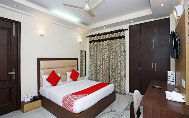 South Paradise by OYO Rooms