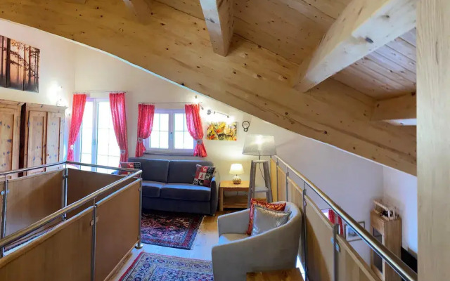 Chalet Salzburg, Dienten