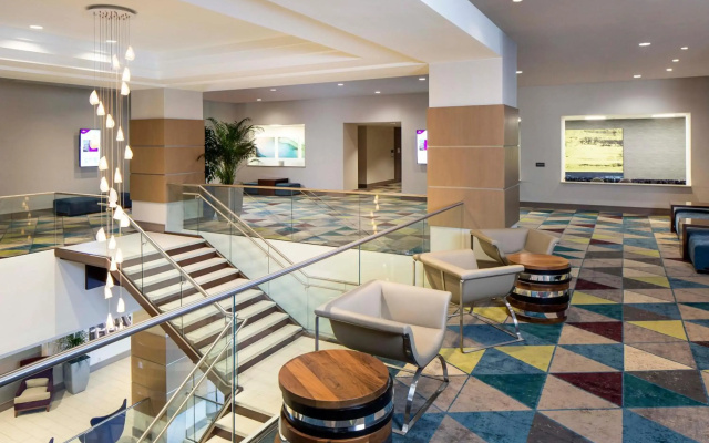 Отель Peachtree Midtown Atlanta