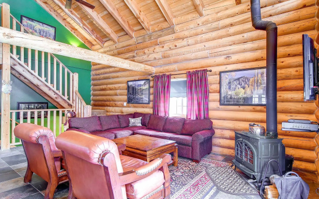 Snowshoe Retreat Boreas Pass by Pinnacle Lodging