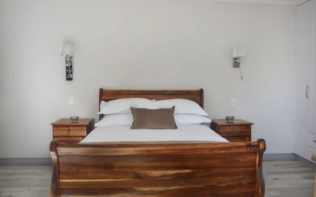 Serenity Ocean Lodge