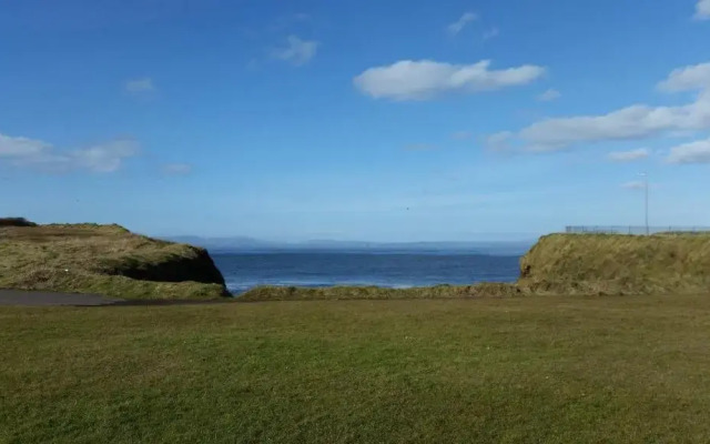 Atlantic Point Sea View Apartment
