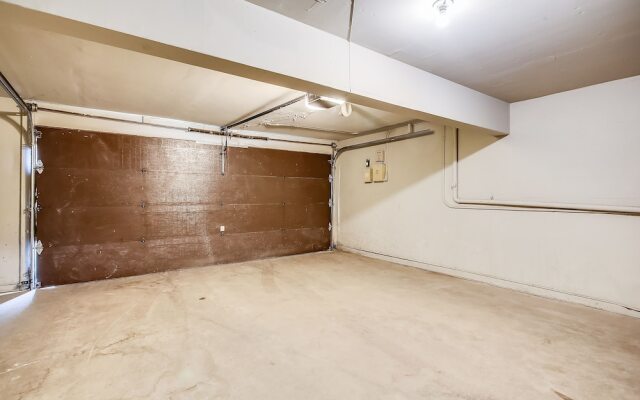 Cedars 53 3 Bedroom Condo by RedAwning