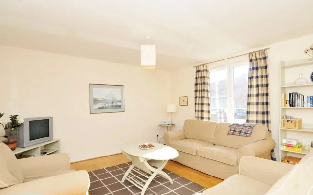 202 Annandale Street apartment