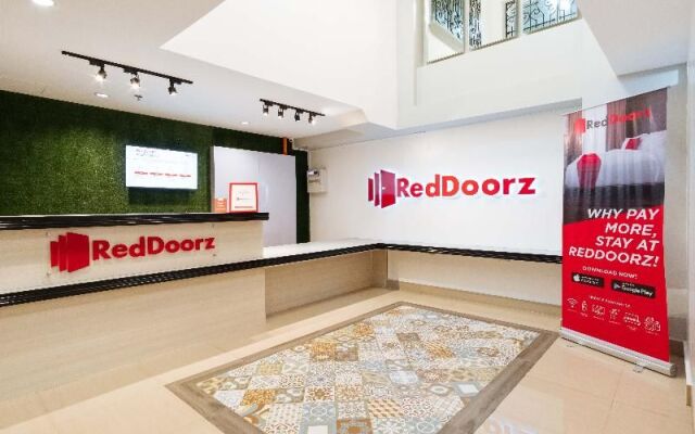 RedDoorz Plus near UST Manila