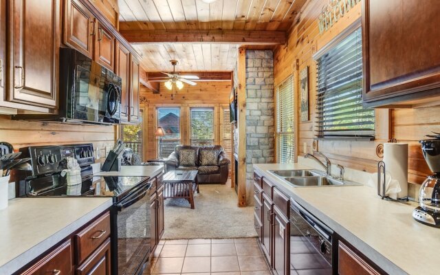 Gatlinburg Majesty by Jackson Mountain Homes