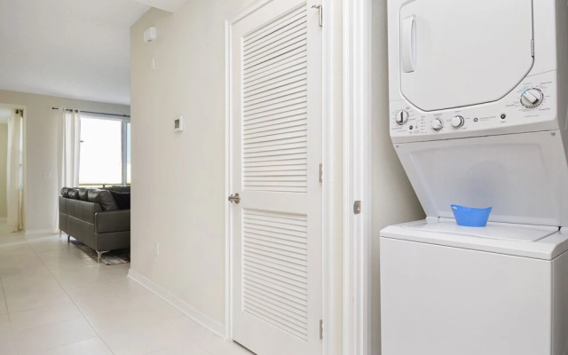 106 Apartment Storey Lake  44309 / 46929