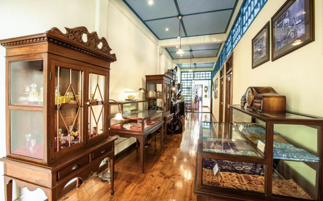 Woo Gallery and Boutique Hotel