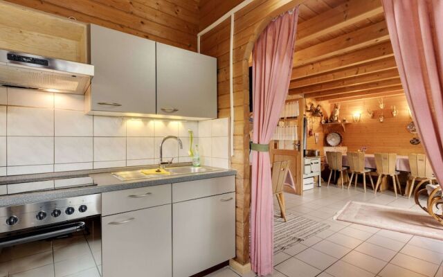 Holzferienhaus in Hinterrod mit Sauna