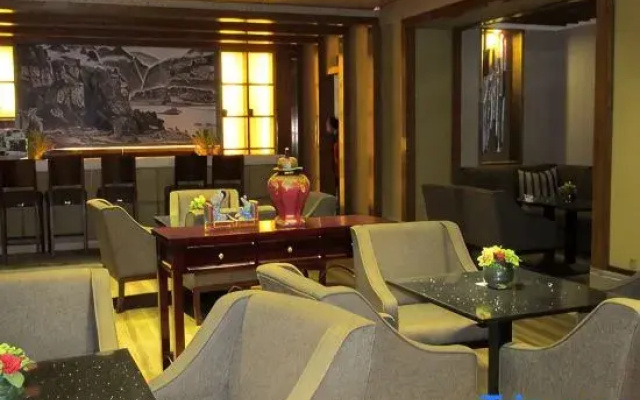 Renyi Hotel