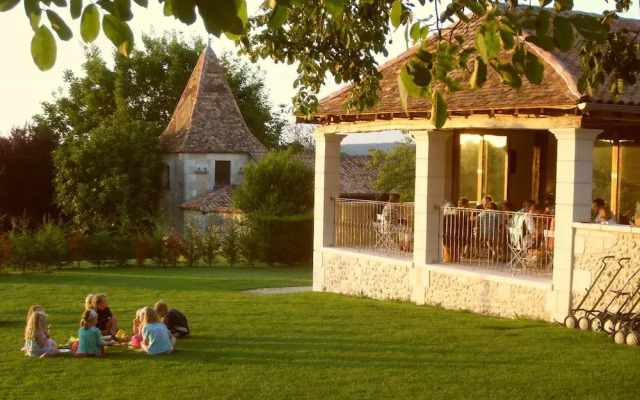 Manoir De Longeveau Letable