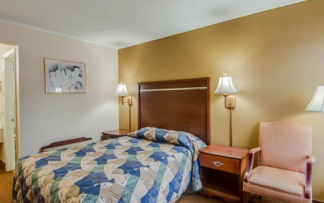 Rodeway Inn Civic Center