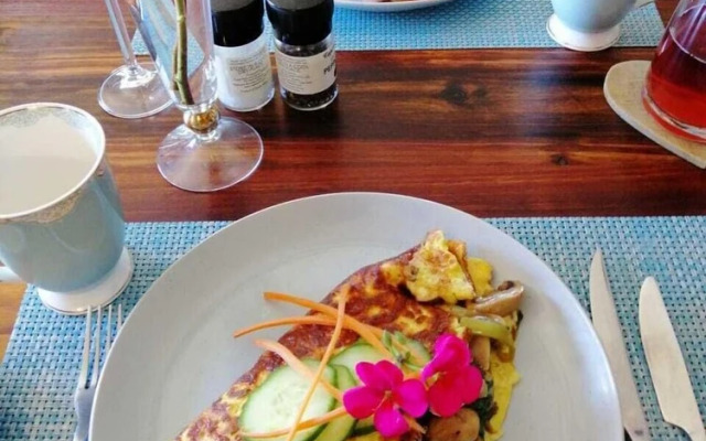 Stay at Friends (Guest house)