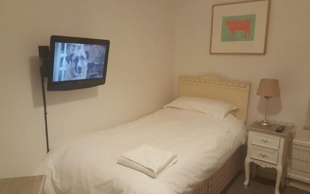Maindee Guest House