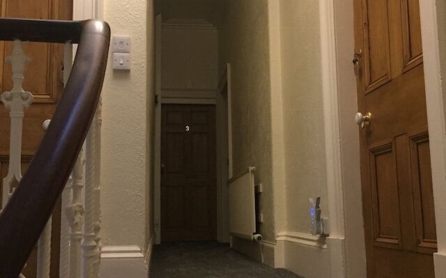 Glenaldor House