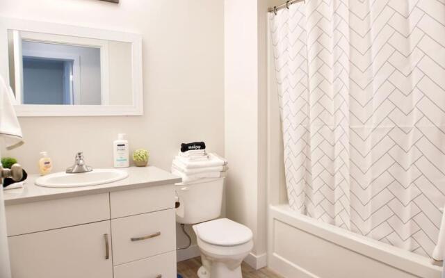 Premium Modern Condo Top Location 2Bed