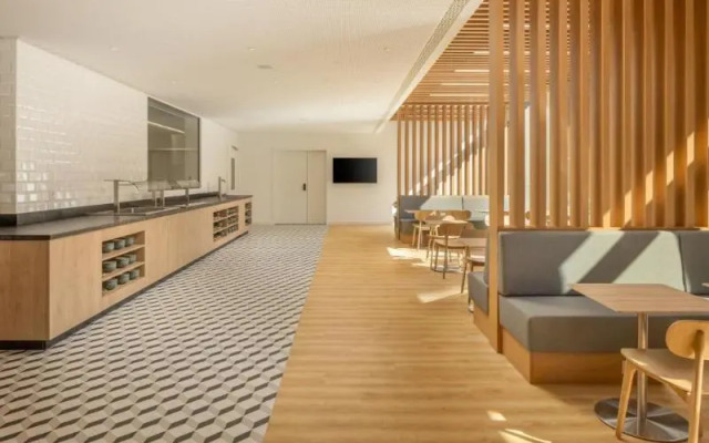 Holiday Inn Express & Suites Sion