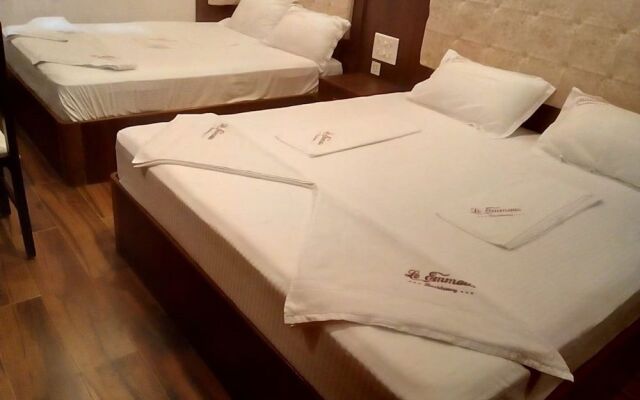 Le Emmaus Residency