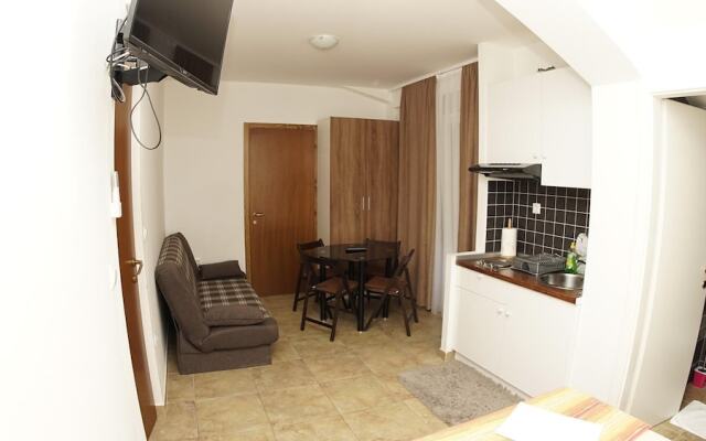 Inviting 3 Sleeper Apartment in Split