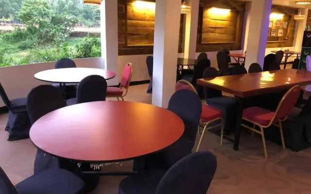 White House Adam's Peak