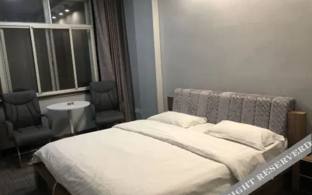 Xiaojia Biyu Business Hotel
