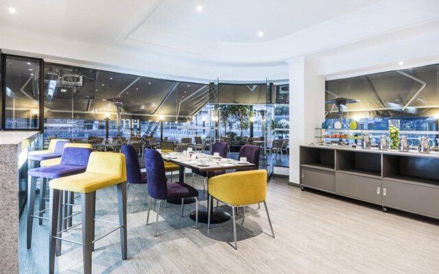 Radisson Bogota Metrotel