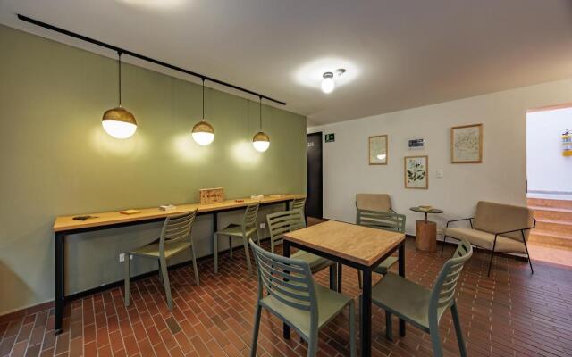 The Somos Flats Laureles