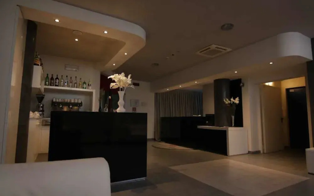 Master Hotel