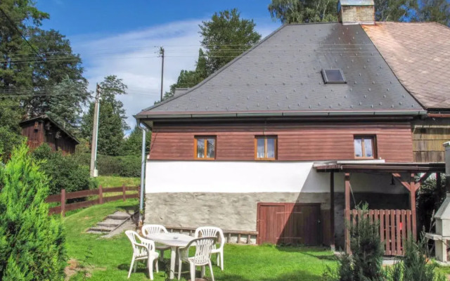 House Lenora I Lenora