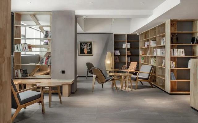 Shuge Arts Hotel