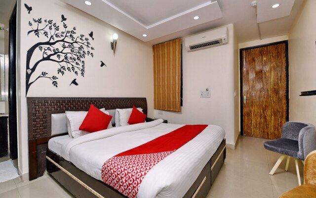 OYO 360 Hotel Manzil