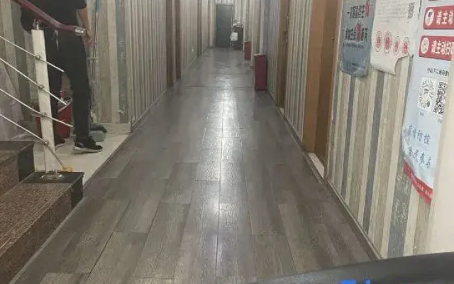 Pinghu Longyuan Hotel