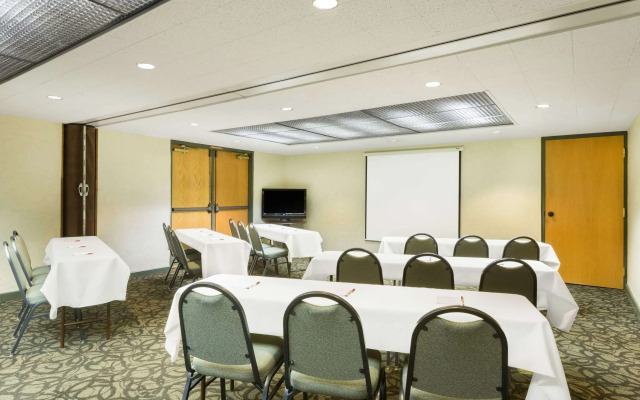 Ramada by Wyndham Cedar City