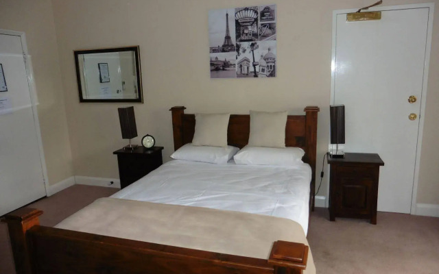 Avon Accommodation York