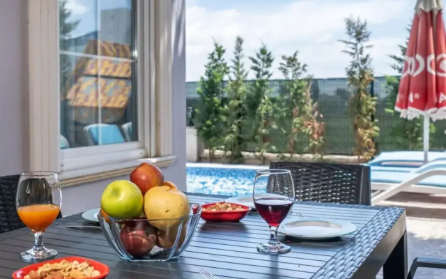 Superb Secluded Villa With Private Pool in Antalya