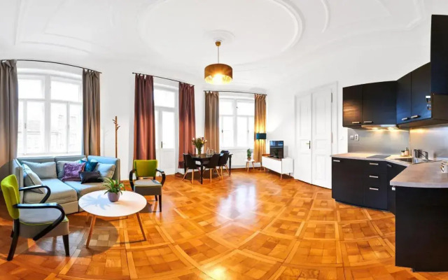 Royal Route Residence Lesser Town