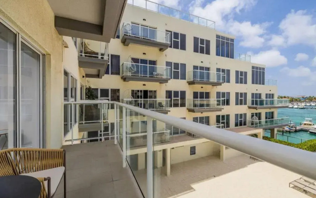 HH-2Bdr413 - NEW Modern Apartment in Oceanfront Luxury Condo in Aruba!