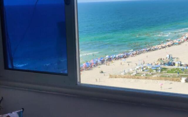 Fascinating getaway sea view apartments