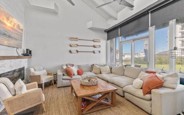 Sea Winds Condominiums C