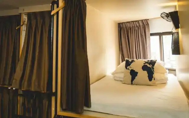 Traveller Bunker Hostel 1