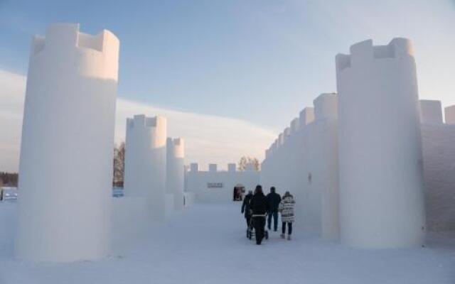 Snow Hotel