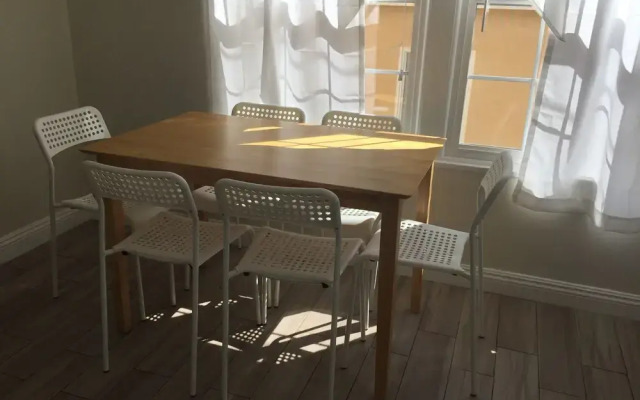 Unique 2 Bedroom in Burbank