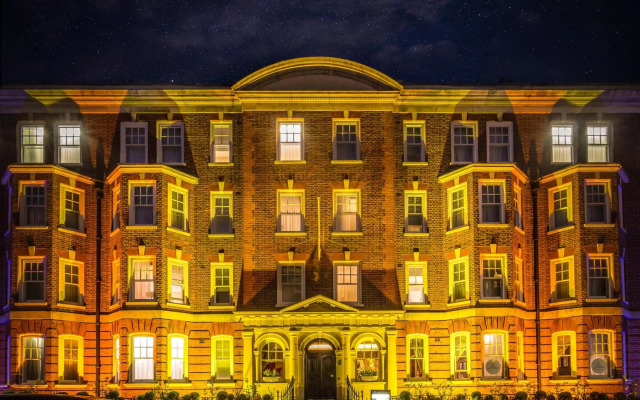 Ten Manchester Street