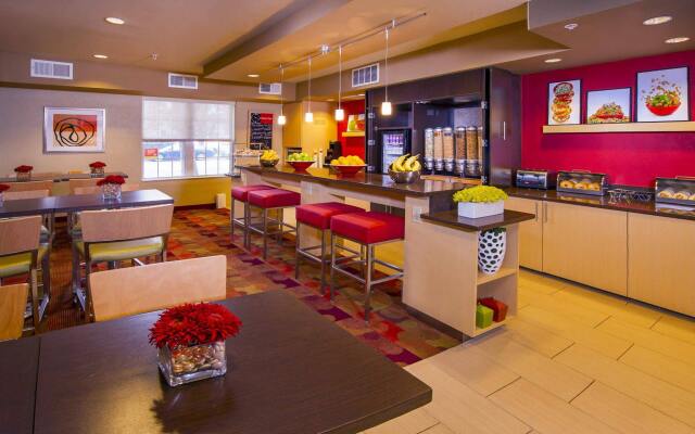 Sonesta Simply Suites Falls Church