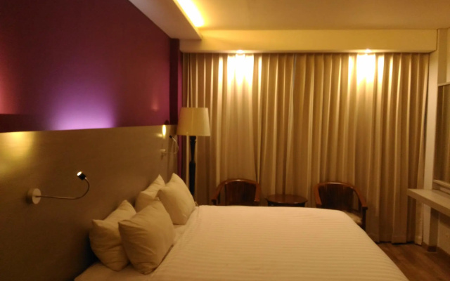 Hotel Kharisma