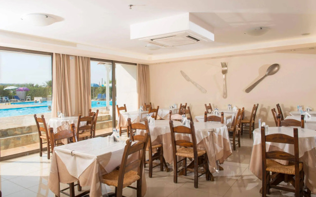 Oasis Beach Hotel Adults Only