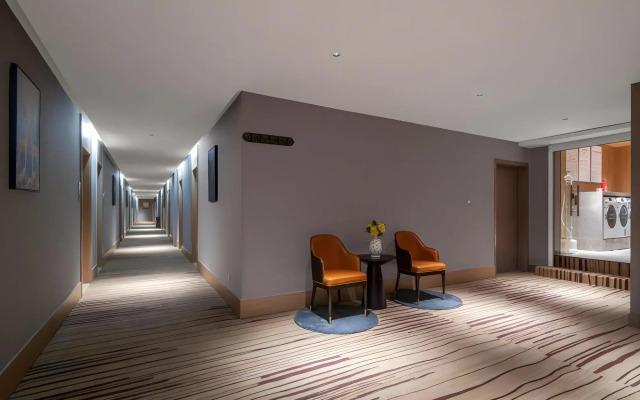 Chonpines Hotel (Yancheng Airport)