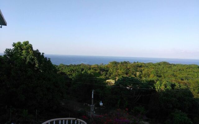 Remarkable 2-bed Villa in Fair Prospect Sea View in Saint Thomas, Jamaica from 137$, photos, reviews - zenhotels.com